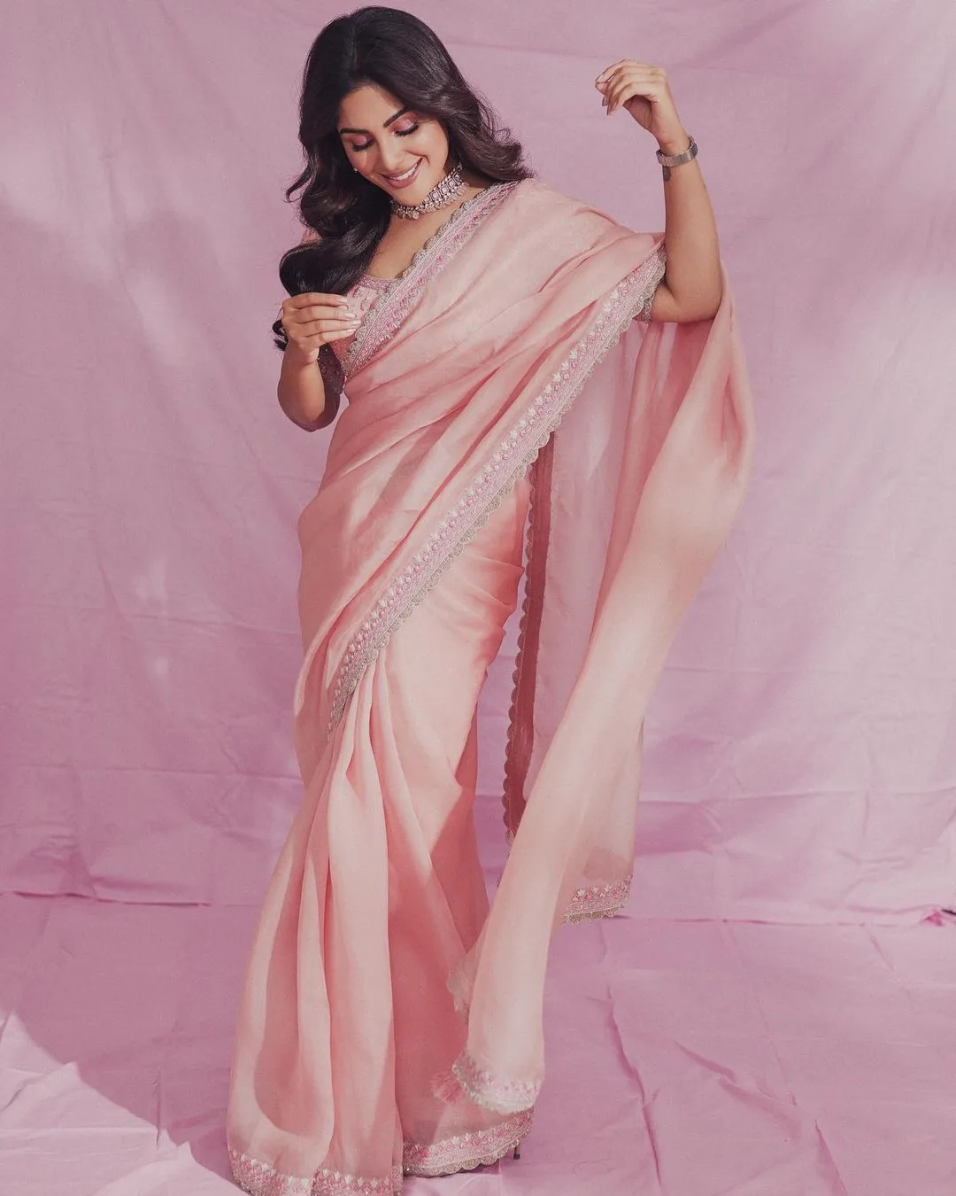 MALAYALAM GIRL SAMYUKTHA MENON IMAGES IN PINK SAREE 2